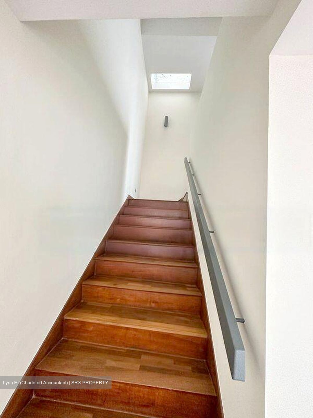 Mount Sinai Road (D10), Terrace #446187081